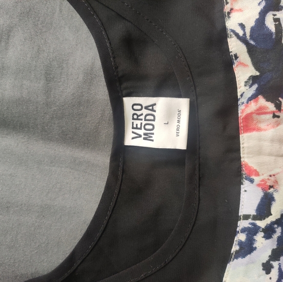 Vero Moda Cami Crop Top - Picture 3 of 3